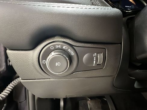 Used 2021 Dodge Durango Citadel w/ Premium Entertainment Group image 18