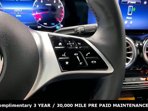Used 2025 Mercedes-Benz GLB 250 image 23