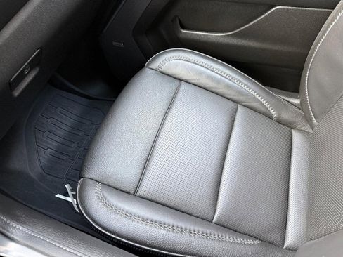 Used 2023 GMC Yukon XL Denali image 28