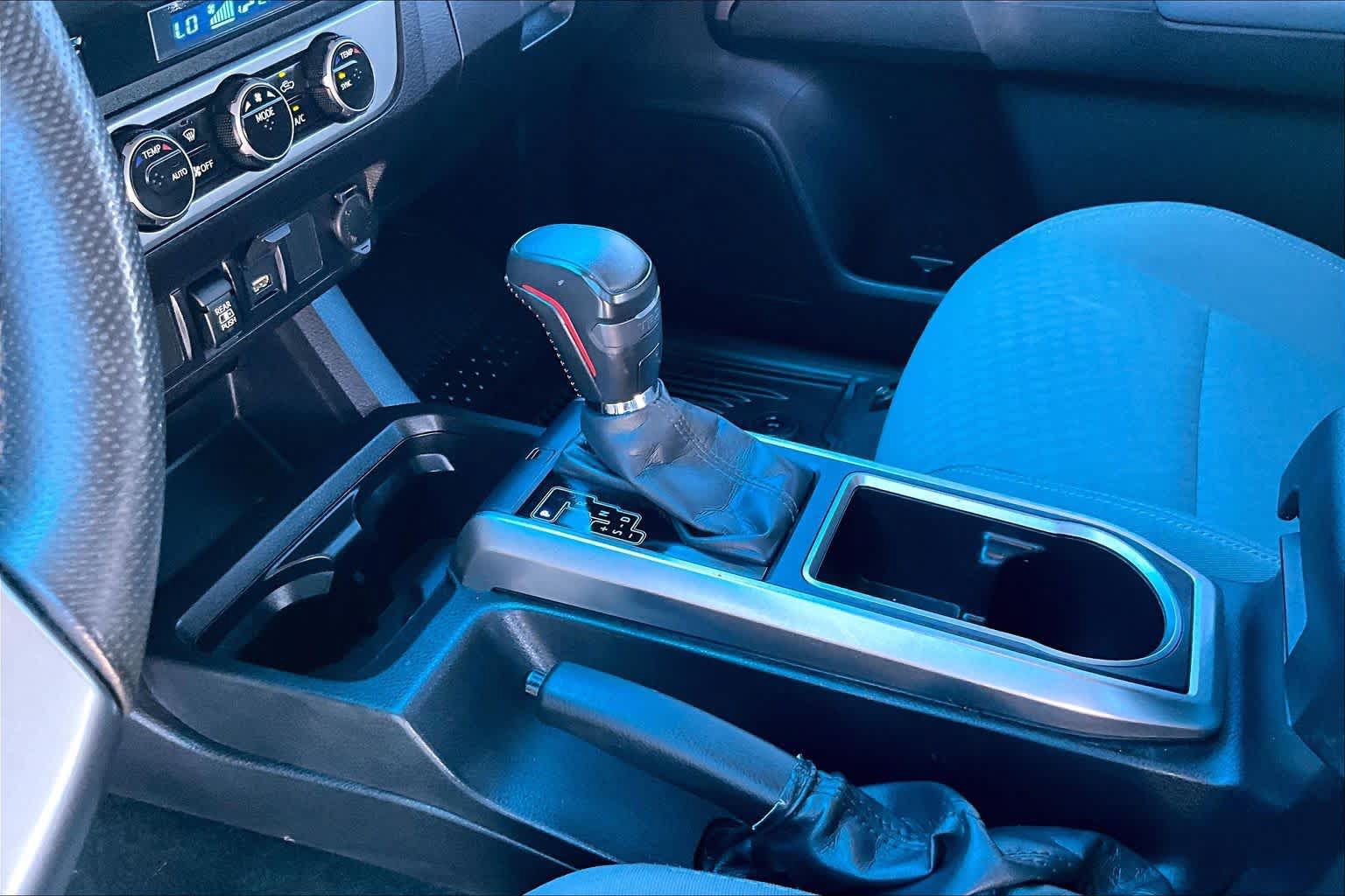 Used 2023 Toyota Tacoma SR5 RWD image 17