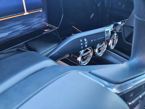 New 2026 Chevrolet Blazer EV LT image 24