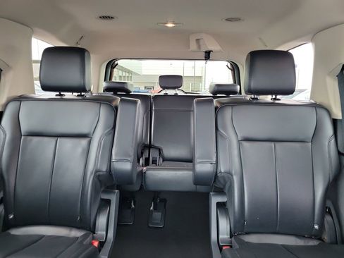 Certified 2024 Ford Expedition XLT AWD/4WD image 17