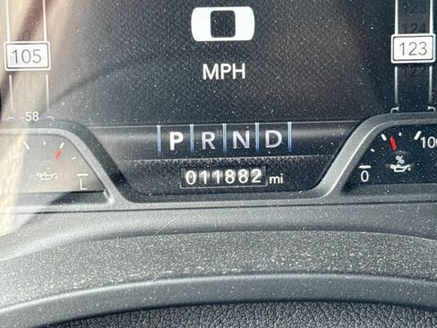 Used 2022 RAM 1500 Laramie w/ Sport Appearance Package AWD/4WD image 18