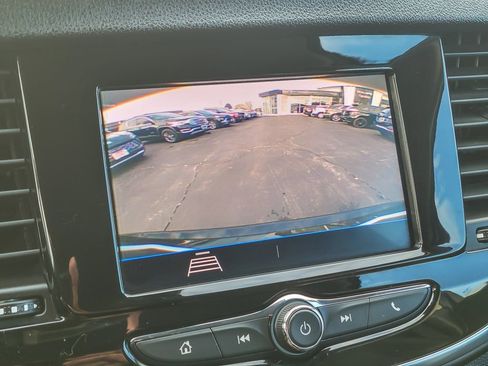 Certified 2022 Buick Encore Preferred w/ Safety Package image 12