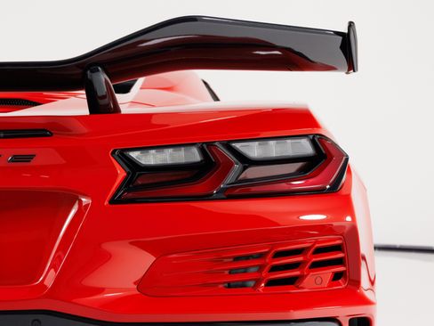 Used 2023 Chevrolet Corvette Z06 w/ Stealth Interior Trim Package RWD image 78