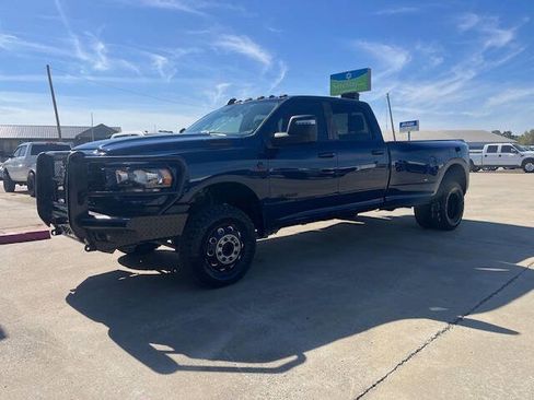Used 2024 RAM 3500 Big Horn w/ Night Edition image 4