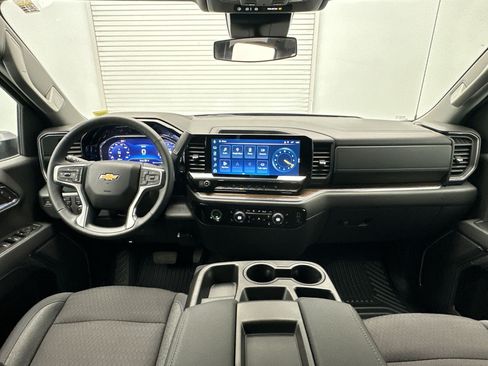 Certified 2024 Chevrolet Silverado 1500 LT AWD/4WD image 15