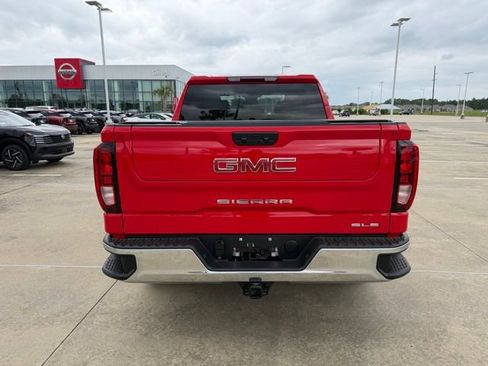 Used 2024 GMC Sierra 1500 SLE RWD image 4