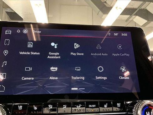 Used 2025 GMC Canyon Denali image 32