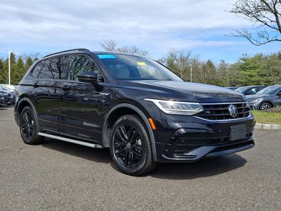 Certified 2022 Volkswagen Tiguan SE R-Line