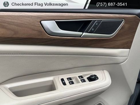 New 2026 Volkswagen Atlas SE image 15