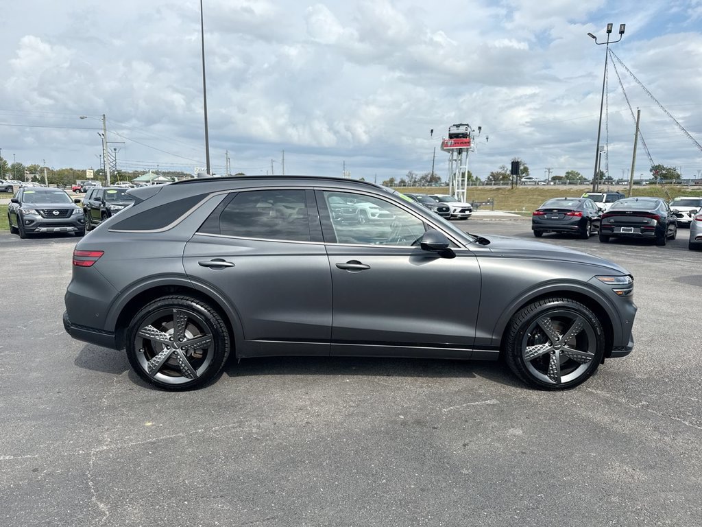 Used 2022 Genesis GV70 3.5T Sport w/ Sport Prestige Package AWD/4WD image 14