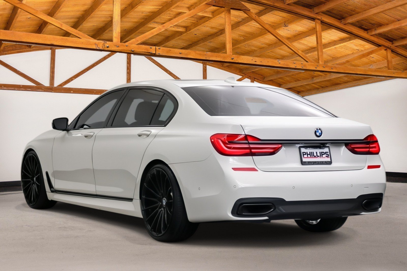 Used 2017 BMW 740i RWD image 3