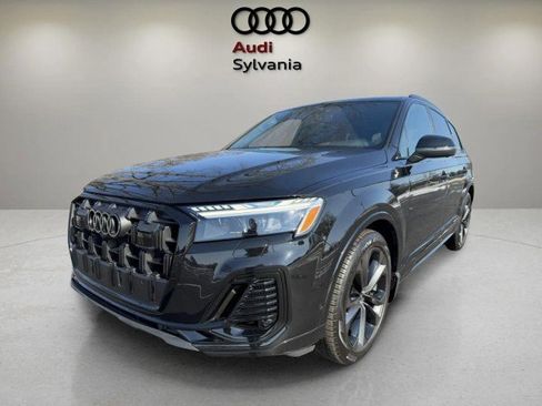 Certified 2025 Audi Q7 3.0T Prestige w/ Prestige Package image 3