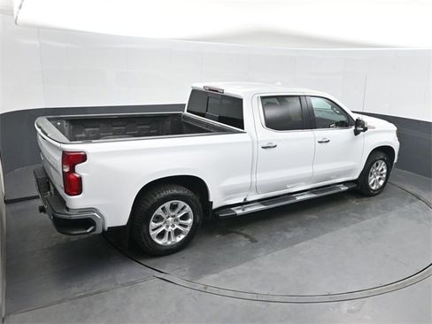 Used 2024 Chevrolet Silverado 1500 LTZ image 30