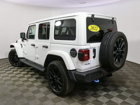 Used 2022 Jeep Wrangler Unlimited Sahara w/ Cold Weather Group image 9
