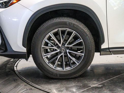 Used 2024 Lexus NX 350h AWD image 9