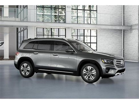 New 2026 Mercedes-Benz GLB 250 4MATIC image 13