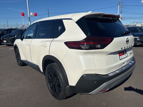 Used 2021 Nissan Rogue SV image 7