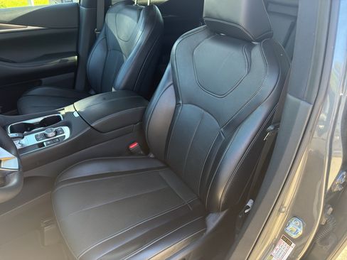 Used 2023 INFINITI QX60 Luxe AWD/4WD image 16