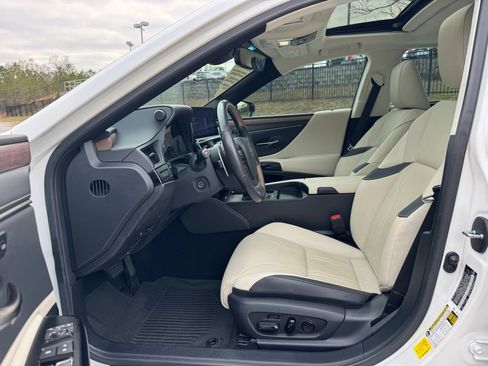 Certified 2023 Lexus ES 300h Ultra Luxury image 24