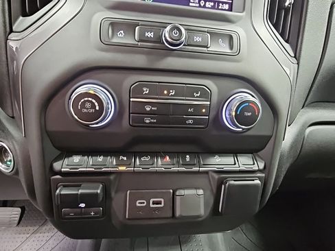 Used 2024 Chevrolet Silverado 2500 Custom w/ Custom Value Package image 16