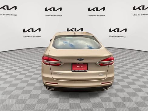 Used 2019 Ford Fusion SE AWD/4WD image 7