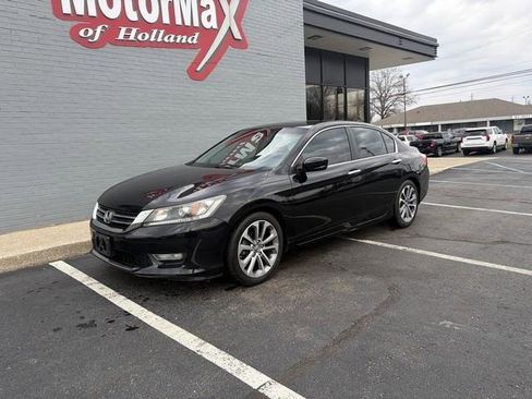 Used 2013 Honda Accord Sport image 2