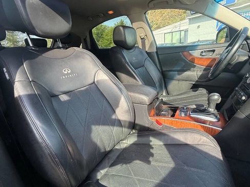 Used 2014 INFINITI QX70 AWD w/ Premium Package image 14