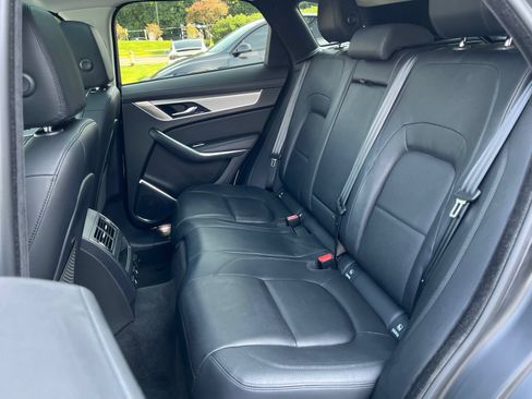 Used 2022 Jaguar F-PACE S AWD/4WD image 24