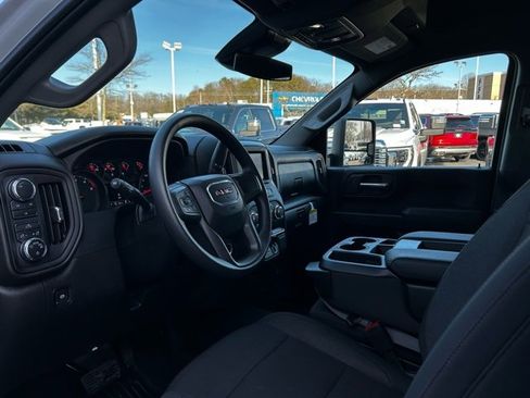 New 2024 GMC Sierra 2500 Pro image 18
