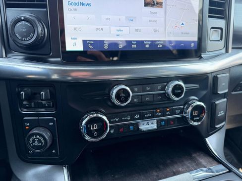 Used 2021 Ford F150 Lariat w/ Equipment Group 502A High AWD/4WD image 21
