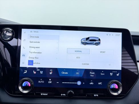 Used 2023 Lexus RX 500h F Sport AWD/4WD image 5