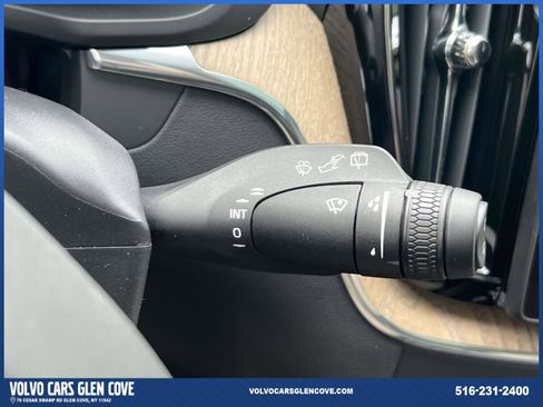 Used 2026 Volvo XC60 B5 Plus w/ Protection Package Premier AWD/4WD image 24