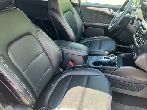 Used 2022 Ford Escape SEL AWD/4WD image 13