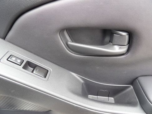 Used 2022 Nissan Frontier S image 37