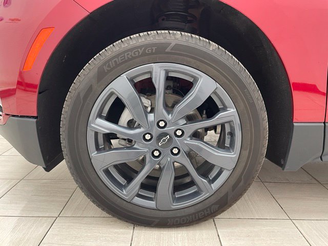 Used 2023 Chevrolet Equinox RS w/ LPO, Floor Liner Package AWD/4WD image 8