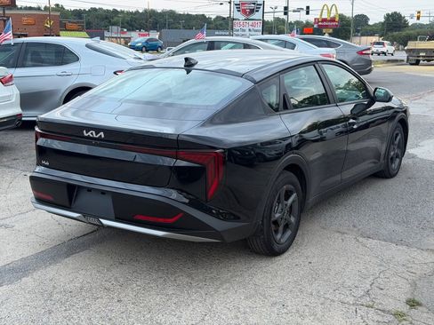 Used 2025 Kia K4 FWD image 5
