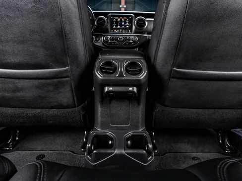 Used 2021 Jeep Wrangler Unlimited Sport AWD/4WD image 32