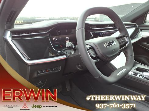 Used 2024 Jeep Wagoneer Launch Edition image 13