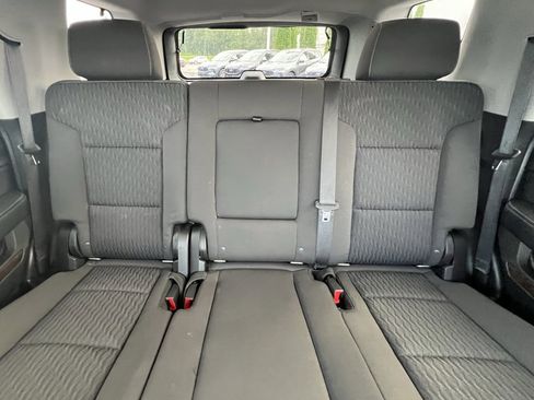 Used 2020 Chevrolet Tahoe LS w/ Enhanced Driver Alert Package image 21