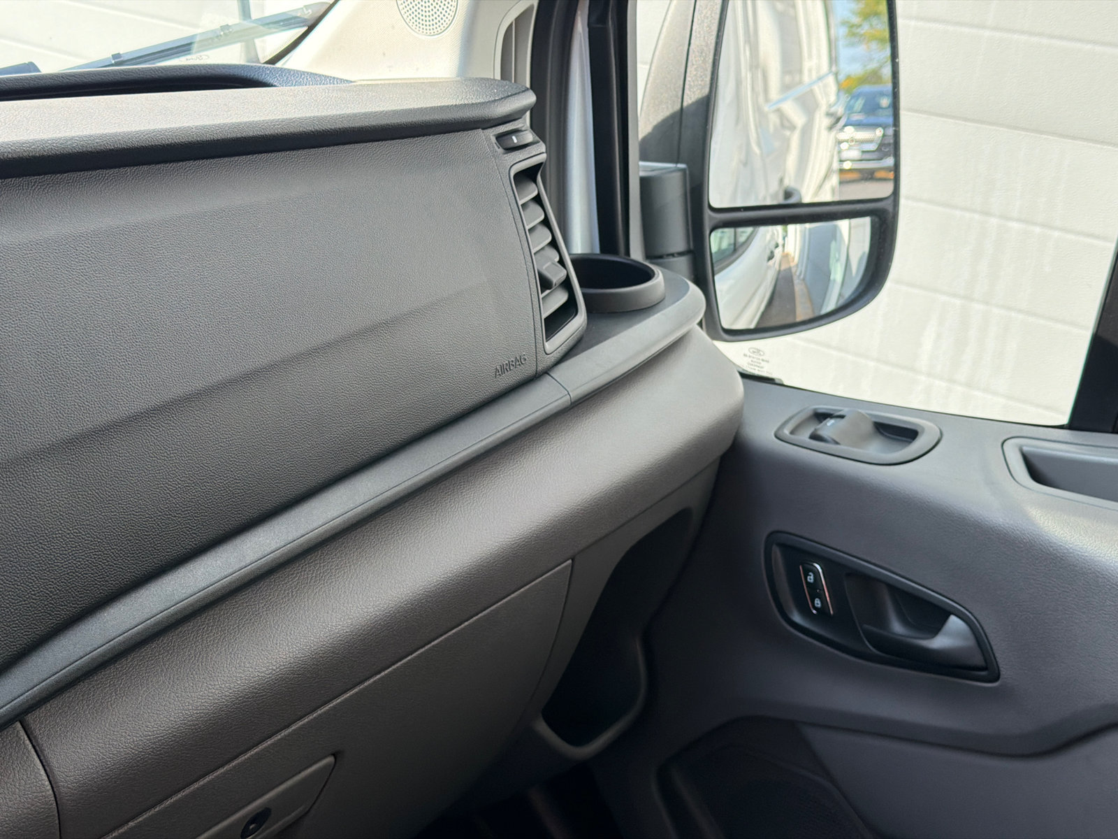 Used 2026 Ford Transit 150 Low Roof RWD image 31