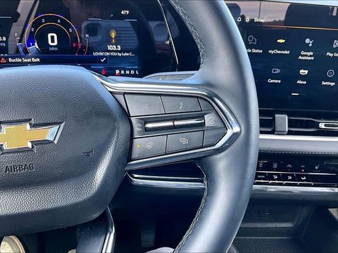 Used 2025 Chevrolet Equinox LT image 14