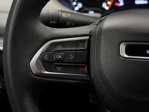 Certified 2023 Jeep Compass Limited image 40