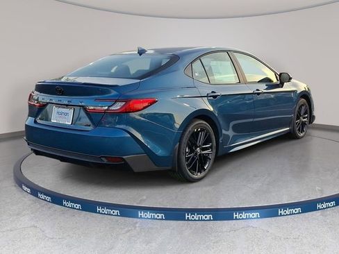 New 2026 Toyota Camry SE FWD image 3