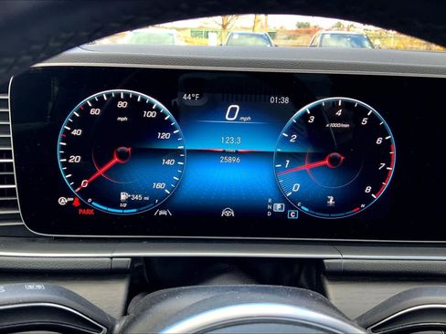 Used 2022 Mercedes-Benz GLE 350 4MATIC image 24