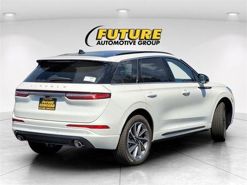 New 2025 Lincoln Corsair Grand Touring w/ Equipment Group 302A image 3