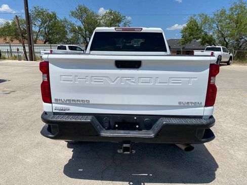 Used 2024 Chevrolet Silverado 2500 Custom w/ Custom Convenience Package AWD/4WD image 5