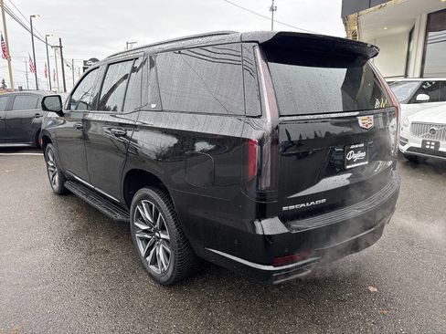 Used 2021 Cadillac Escalade Sport image 3