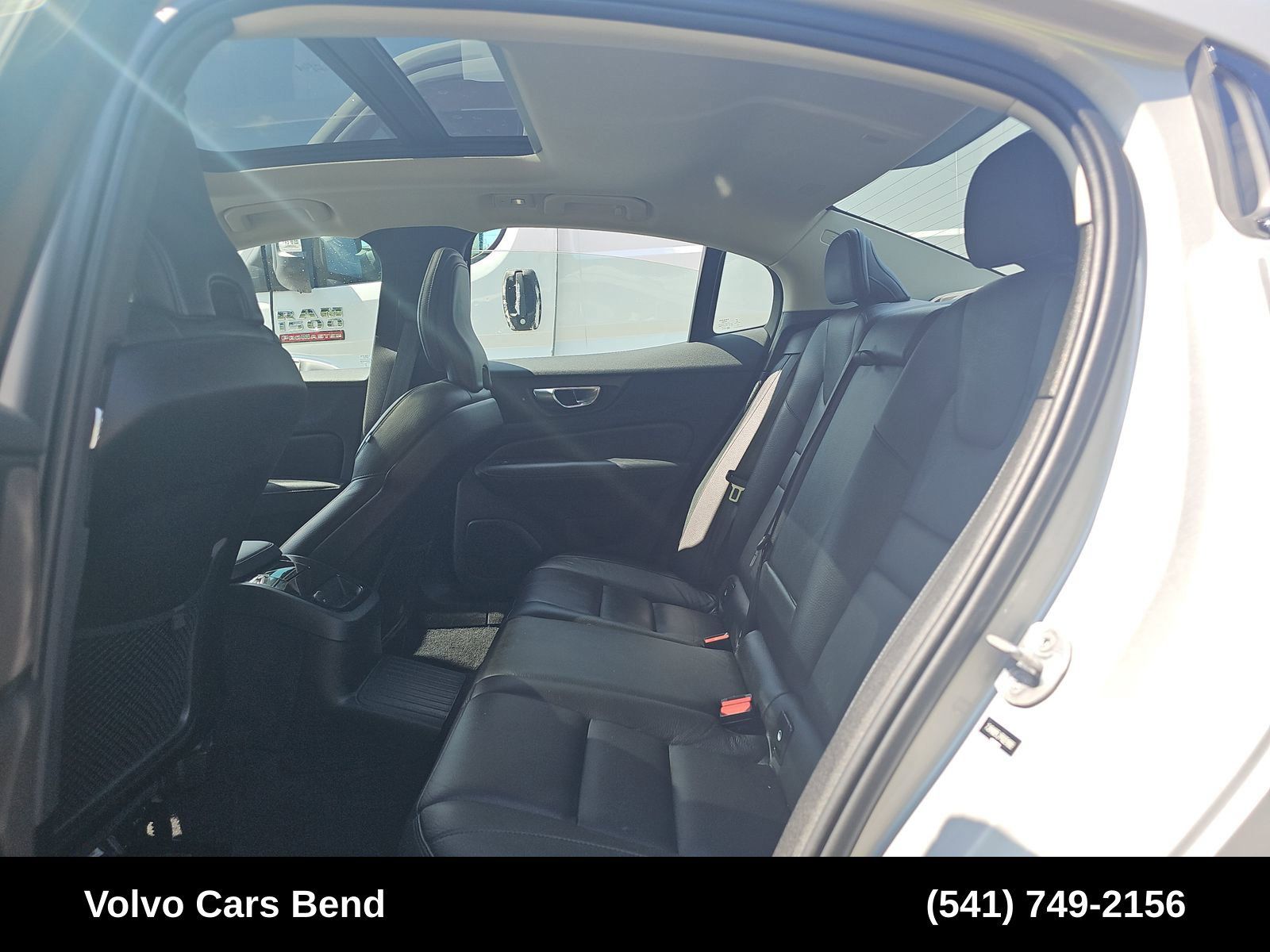 Used 2023 Volvo S60 T8 Plus AWD/4WD image 9